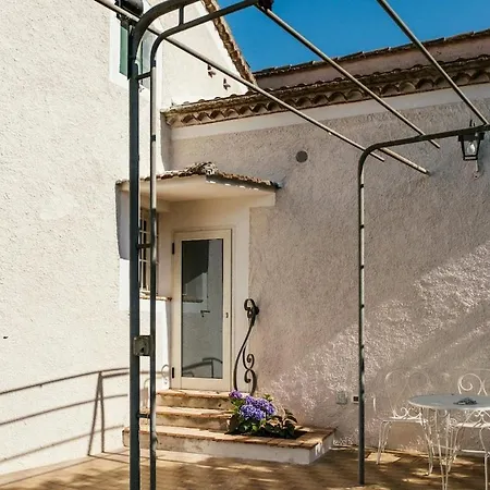 Delle Arti Holiday home Tortorella